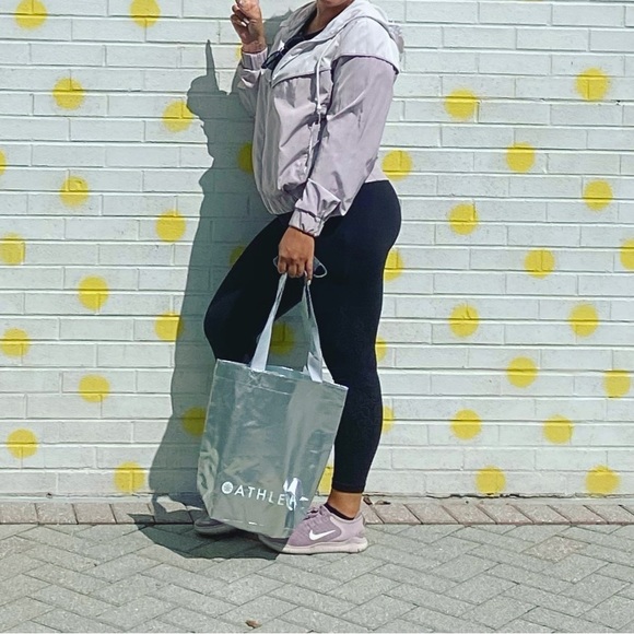 Thread and supply windbreaker light jacket - Picture 8 of 8